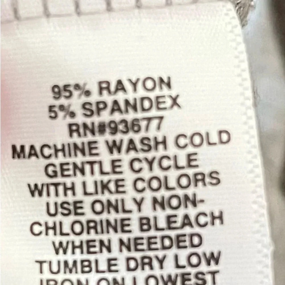 LIZ CLAIBORNE Womens Crew Neck Short Sleeve T-Shirt Gray Medium NWT - Picture 9 of 9